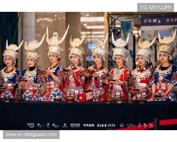 百花廊桥起点设计融合黎族苗族文化元素,展现海南少数民族特色 百花廊桥起点设计融合黎族苗族文化元素,展现海南少数民族特色